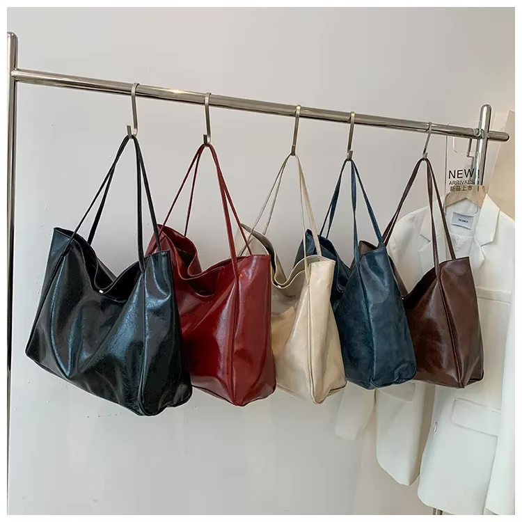 CELINA | ELEGANCKA TORBA NA RAMIĘ
