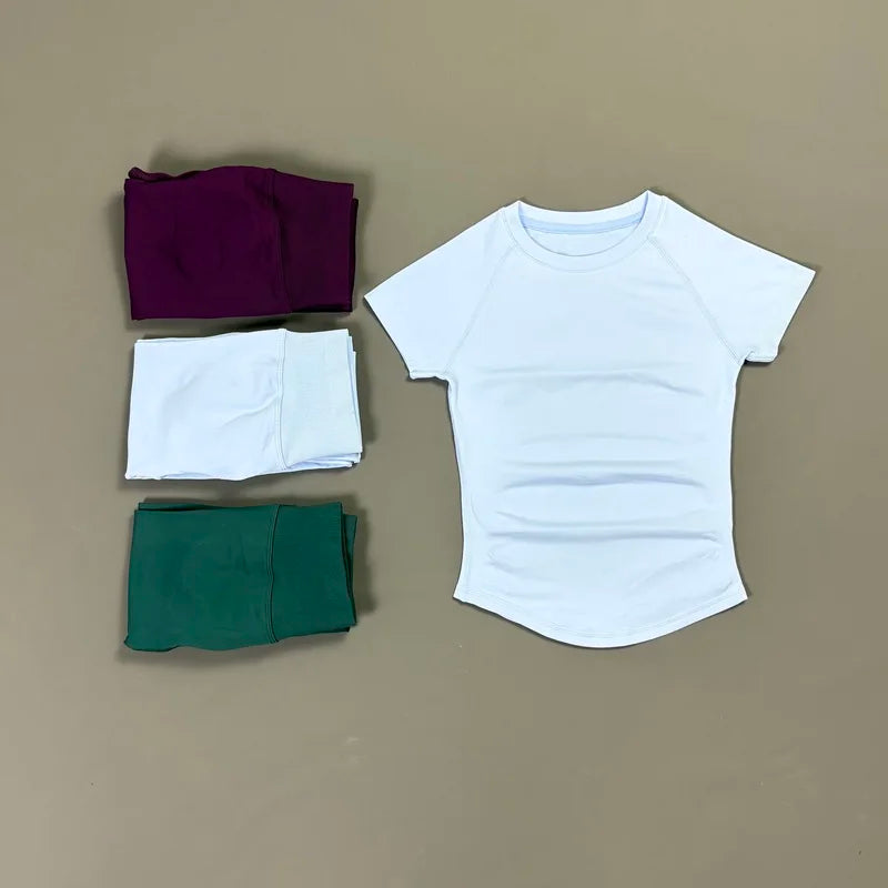 Conjunto deportivo de 2 piezas para mujer: camiseta de manga corta sin costuras y leggings deportivos con efecto realce de glúteos.