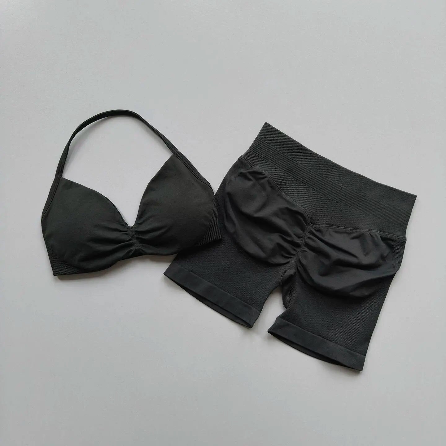 Conjunto de yoga para mujer, fitness, transpirable, entrenamiento de secado rápido, espalda bonita, ropa interior fruncida, cintura alta, pantalón corto que levanta las caderas.
