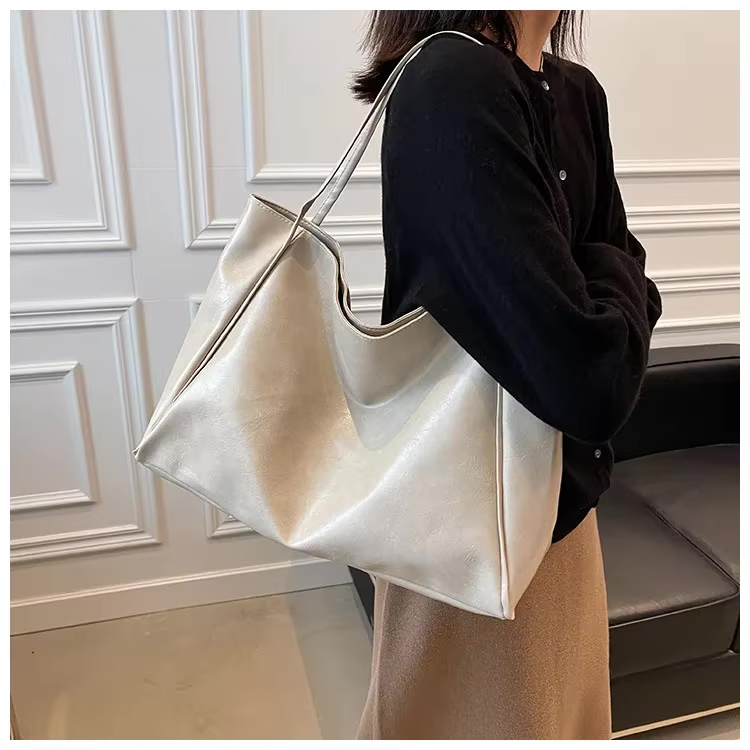 CELINA | ELEGANCKA TORBA NA RAMIĘ