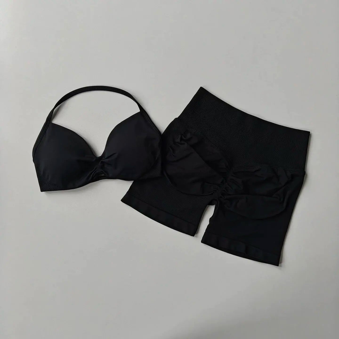 Conjunto de yoga para mujer, fitness, transpirable, entrenamiento de secado rápido, espalda bonita, ropa interior fruncida, cintura alta, pantalón corto que levanta las caderas.