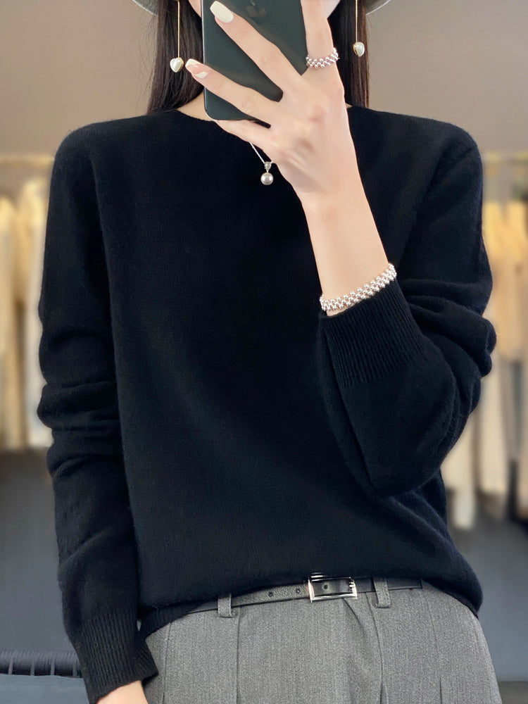 Anette - Trendy and Comfortable Sweater